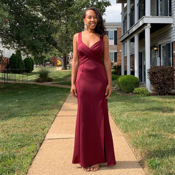 Burgundy Formal Maxi Dress Gown - Picture 4 of 8